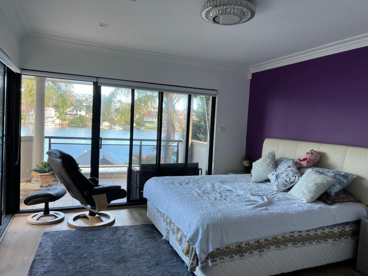 Water Front House * Sydney